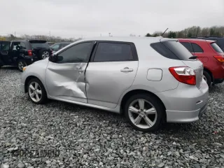 2010 Toyota Matrix S z VIN 2T1LE4EE9AC017087, wystawiony jako Copart lot #53549035 z przebiegiem 127 598 mil mil oraz Nie do naprawy • Non repairable. Historia ofert i sprzedaży dostępna na DreamBid. Obrazek 2.