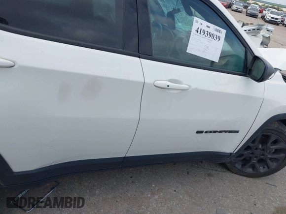 2021 Jeep Compass 80th Anniversary z VIN 3C4NJDEB5MT596218, wystawiony jako IAAI lot #41939039 z przebiegiem Nie podano mil oraz . Historia ofert i sprzedaży dostępna na DreamBid. Obrazek 12.