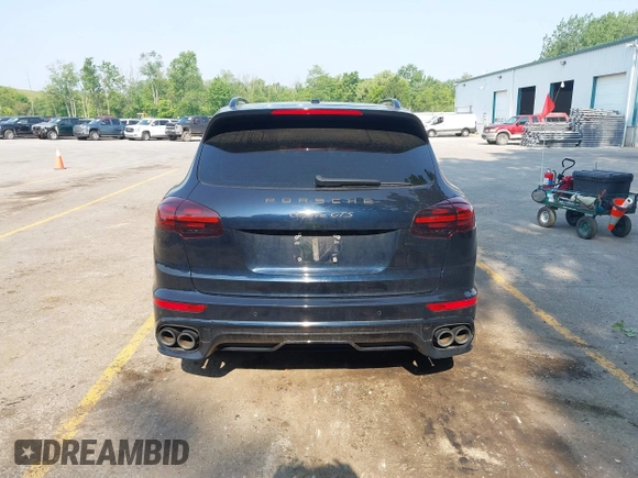 2016 Porsche Cayenne GTS с VIN WP1AD2A24GLA76719, выставлен на аукционе IAAI как лот 42487658 с пробегом 85 872 миль миль и . История ставок и продаж доступна на DreamBid. Изображение 16.