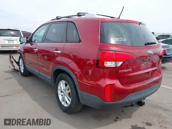 2015 Kia Sorento LX with VIN 5XYKT4A62FG618479, listed as a IAAI auction lot 41934079 with 107,747 mi miles. Bid and sale history available at carsss.com. Image 3.