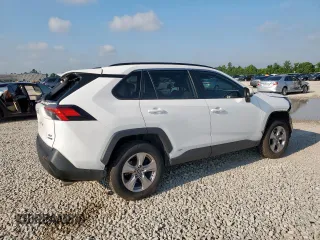 2022 Toyota RAV4 Hybrid XLE with VIN 2T3RWRFV1NW129963, listed as a Copart auction lot 58512545 with 39,982 mi miles and Salvage title. Bid and sale history available at DreamBid. Image 3.