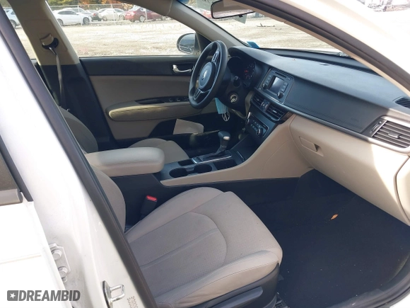 2016 Kia Optima LX with VIN KNAGT4L39G5098281, listed as a IAAI auction lot 40614976 with 99,914 mi miles. Bid and sale history available at carsss.com. Image 5.