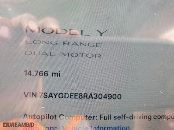 2024 Tesla Model Y Long Range with VIN 7SAYGDEE8RA304900, listed as a Copart auction lot 48895085 with 14,766 mi miles and Salvage Title. Bid and sale history available at carsss.com. Image 9.