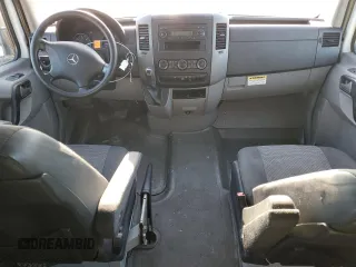2013 Mercedes-Benz Sprinter Passenger with VIN WDZPE7CC6D5809204, listed as a Copart auction lot 80884474 with 92,819 mi miles and Salvage Title. Bid and sale history available at carsss.com. Image 8.