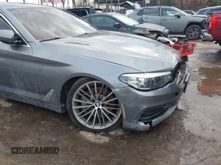 2019 BMW 5 Series 530i с VIN WBAJA5C5XKBX87825, выставлен на аукционе IAAI как лот 41411034 с пробегом 86 000 миль миль и . История ставок и продаж доступна на DreamBid. Изображение 16.