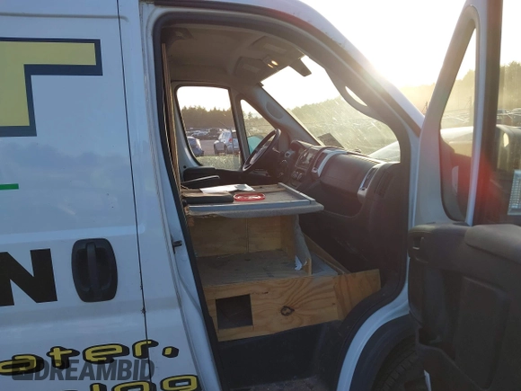 2018 Ram ProMaster Cargo with VIN 3C6TRVAG7JE107042, listed as a IAAI auction lot 40856879 with 250,956 mi miles and . Bid and sale history available at DreamBid. Image 5.