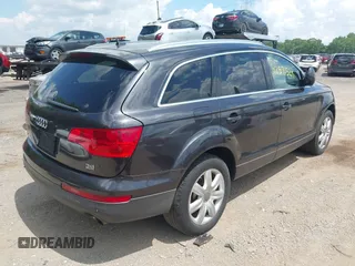 2008 Audi Q7 Premium with VIN WA1BY74L98D039862, listed as a IAAI auction lot 42571524 with 182,011 mi miles and . Bid and sale history available at DreamBid. Image 4.