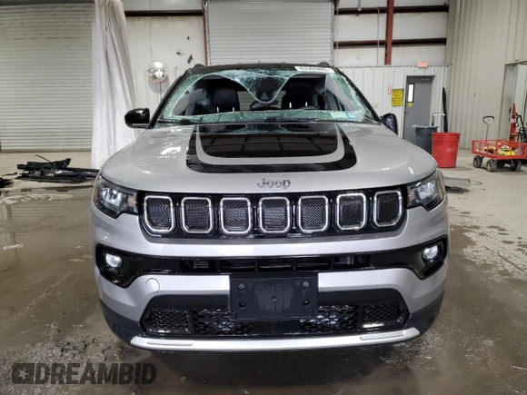 2022 Jeep Compass High Altitude with VIN 3C4NJDCB0NT113383, listed as a Copart auction lot 43369485 with Not Provided miles and Salvage Title. Bid and sale history available at carsss.com. Image 5.