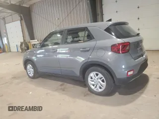 2022 Hyundai Venue SE z VIN KMHRB8A36NU141921, wystawiony jako Copart lot #55641025 z przebiegiem 12 611 mil mil oraz Szkoda całkowita • Salvage title. Historia ofert i sprzedaży dostępna na DreamBid. Obrazek 2.