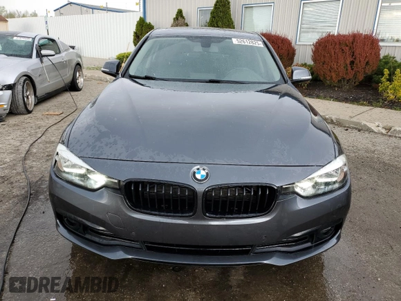 2016 BMW 3 Series 320i xDrive с VIN WBA8E5G50GNU21486, выставлен на аукционе Copart как лот 52612825 с пробегом 74 367 миль миль и Списание • Salvage title. История ставок и продаж доступна на DreamBid. Изображение 5.