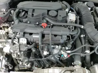 2025 Hyundai Elantra N Line z VIN KMHLR4DF0SU935096, wystawiony jako Copart lot #64205195 z przebiegiem 4 222 mil mil oraz Szkoda całkowita • Salvage title. Historia ofert i sprzedaży dostępna na DreamBid. Obrazek 15.