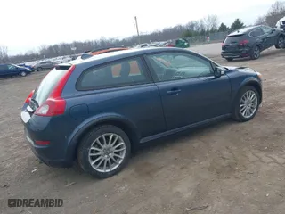 2011 Volvo C30 with VIN YV1672MK1B2220696, listed as a IAAI auction lot 41914435 with 81,626 mi miles. Bid and sale history available at carsss.com. Image 4.