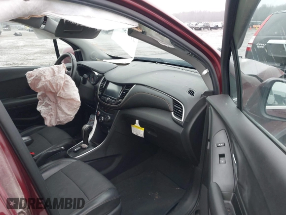 2017 Chevrolet Trax LT with VIN 3GNCJLSB8HL233107, listed as a IAAI auction lot 41178627 with 80,999 mi miles and . Bid and sale history available at carsss.com. Image 5.