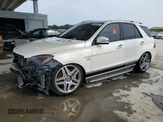 2014 Mercedes-Benz M 63 AMG z VIN 4JGDA7EB2EA272788, wystawiony jako Copart lot #49834825 z przebiegiem Nie podano mil oraz Czysty tytuł • Clean title. Historia ofert i sprzedaży dostępna na DreamBid. Obrazek 1.