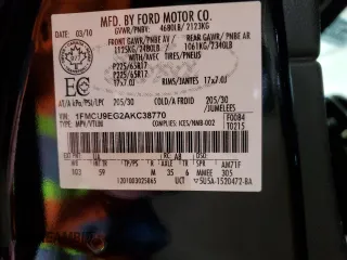 2010 Ford Escape Limited z VIN 1FMCU9EG2AKC38770, wystawiony jako Copart lot #55638905 z przebiegiem 186 209 mil mil oraz Czysty tytuł • Clean title. Historia ofert i sprzedaży dostępna na DreamBid. Obrazek 13.