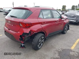2024 Hyundai Venue SEL z VIN KMHRC8A38RU311795, wystawiony jako IAAI lot #42057265 z przebiegiem 5485 mil mil oraz . Historia ofert i sprzedaży dostępna na DreamBid. Obrazek 4.