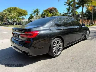 2019 BMW 7 Series 740i z VIN WBA7E2C59KB218XXX, wystawiony jako Copart lot #48633165 z przebiegiem 79 444 mil mil oraz Czysty tytuł • Clean title. Historia ofert i sprzedaży dostępna na DreamBid. Obrazek 4.