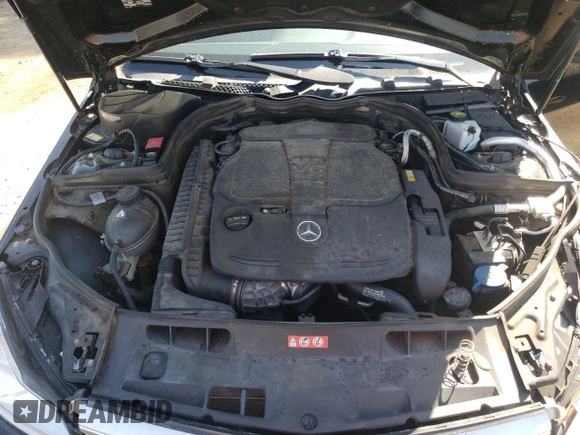 2013 Mercedes-Benz C 300 Sport z VIN WDDGF8AB5DR251793, wystawiony jako Copart lot #57859445 z przebiegiem 138 764 mil mil oraz Szkoda całkowita • Salvage title. Historia ofert i sprzedaży dostępna na DreamBid. Obrazek 11.