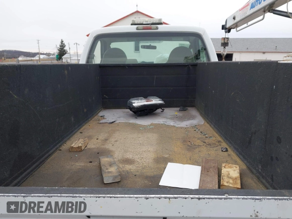 2008 Ford F-250 with VIN 1FDNF215X8ED75835, listed as a IAAI auction lot 41622208 with Not provided miles and . Bid and sale history available at DreamBid. Image 8.