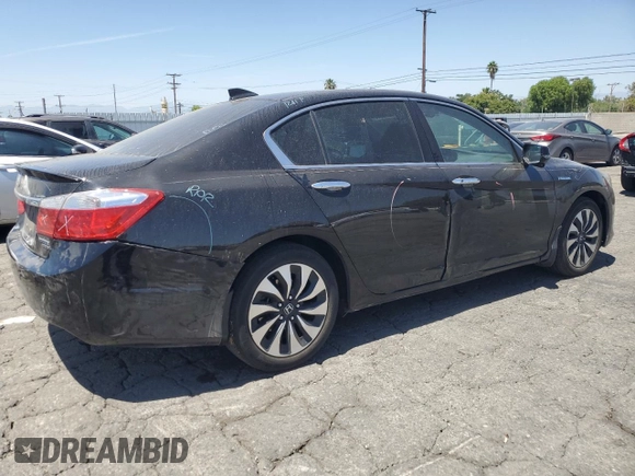 2015 Honda Accord Touring with VIN 1HGCR6F75FA000932, listed as a Copart auction lot 60682095 with 143,105 mi miles and Salvage title. Bid and sale history available at DreamBid. Image 3.