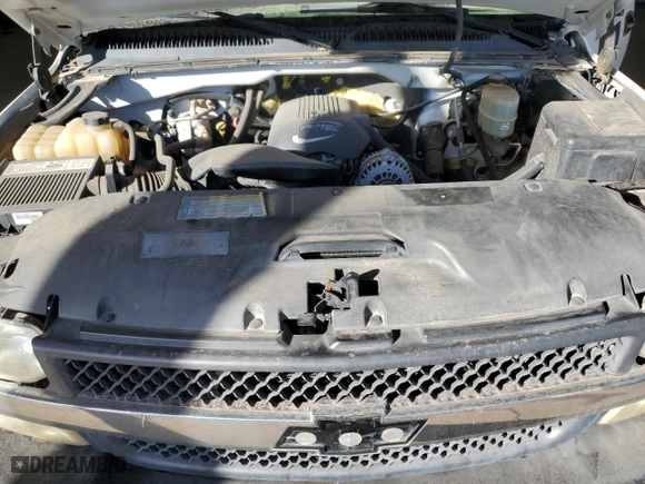2001 Chevrolet Silverado 2500HD Classic Work Truck with VIN 1GCHC24U91E296904, listed as a Copart auction lot 42253195 with 0 mi miles and Clean Title. Bid and sale history available at carsss.com. Image 11.