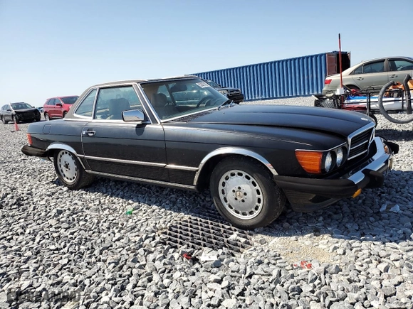 1986 Mercedes-Benz 560 Series 560SL with VIN WDBBA48D4GA045126, listed as a Copart auction lot 52407205 with 123,042 mi miles and Clean Title. Bid and sale history available at carsss.com. Image 4.