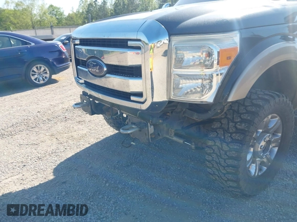 2014 Ford F-250 XL z VIN 1FT7W2BT2EEA24942, wystawiony jako IAAI lot #41955298 z przebiegiem 311 489 mil mil oraz . Historia ofert i sprzedaży dostępna na DreamBid. Obrazek 18.