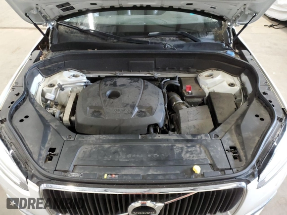 2016 Volvo XC90 Momentum with VIN YV4102XK2G1081799, listed as a Copart auction lot 85867184 with 92,638 mi miles and Clean Title. Bid and sale history available at carsss.com. Image 12.