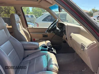 1994 Ford Explorer Eddie Bauer с VIN 1FMDU34X2RUB28840, выставлен на аукционе Copart как лот 64414895 с пробегом 95 520 миль миль и Чистый • Clean title. История ставок и продаж доступна на DreamBid. Изображение 5.