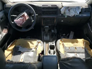 2000 Honda Passport LX с VIN 4S6DM58WXY4410601, выставлен на аукционе Copart как лот 70615964 с пробегом 175 795 миль миль и Списание • Salvage title. История ставок и продаж доступна на DreamBid. Изображение 8.