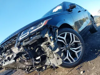2018 Land Rover Range Rover Velar R-Dynamic HSE with VIN SALYM2RV6JA758768, listed as a IAAI auction lot 41753401 with 30,324 mi miles and . Bid and sale history available at DreamBid. Image 18.