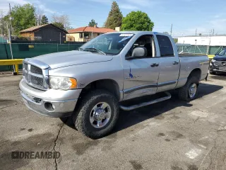 2005 Dodge 2500 SLT z VIN 1D7KS28D85J561964, wystawiony jako Copart lot #57527555 z przebiegiem 156 440 mil mil oraz Szkoda całkowita • Salvage title. Historia ofert i sprzedaży dostępna na DreamBid. Obrazek 1.