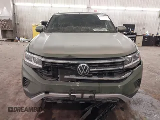 2022 Volkswagen Atlas SE with VIN 1V2KC2CA3NC207745, listed as a IAAI auction lot 41588761 with 99,206 mi miles and . Bid and sale history available at DreamBid. Image 13.