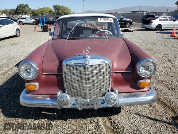 1966 Mercedes-Benz E with VIN 110C1012157487, listed as a Copart auction lot 81770344 with 68,662 mi miles and Salvage Title. Bid and sale history available at DreamBid. Image 5.