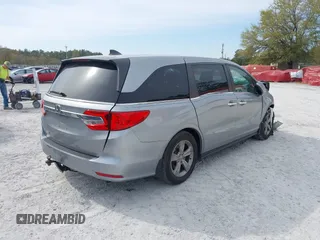 2019 Honda Odyssey EX with VIN 5FNRL6H58KB078225, listed as a IAAI auction lot 41890243 with 82,311 mi miles. Bid and sale history available at carsss.com. Image 4.