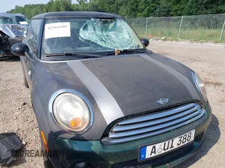 2011 MINI Hardtop with VIN WMWSU3C53BT183060, listed as a IAAI auction lot 42564309 with 160,145 mi miles and . Bid and sale history available at DreamBid. Image 12.