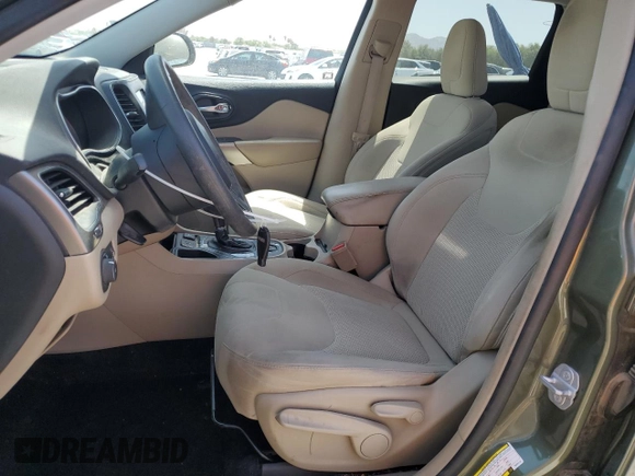 2019 Jeep Cherokee Latitude с VIN 1C4PJLCX7KD305416, выставлен на аукционе Copart как лот 56932415 с пробегом 62 168 миль миль и Списание • Salvage title. История ставок и продаж доступна на DreamBid. Изображение 7.