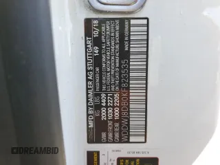 2019 Mercedes-Benz C 300 z VIN WDDWJ8DB0KF823535, wystawiony jako Copart lot #47052565 z przebiegiem 56 707 mil mil oraz Szkoda całkowita • Salvage title. Historia ofert i sprzedaży dostępna na DreamBid. Obrazek 13.