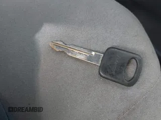 2006 Ford Econoline Passenger XL с VIN 1FBNE31L56HA16176, выставлен на аукционе IAAI как лот 41810908 с пробегом 300 850 миль миль и . История ставок и продаж доступна на DreamBid. Изображение 11.