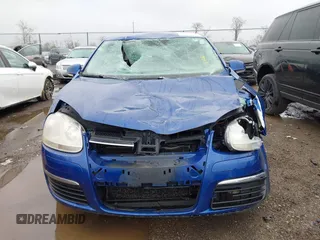 2008 Volkswagen Jetta SE с VIN 3VWRM71K18M043384, выставлен на аукционе IAAI как лот 41915731 с пробегом 137 718 миль миль и . История ставок и продаж доступна на DreamBid. Изображение 13.