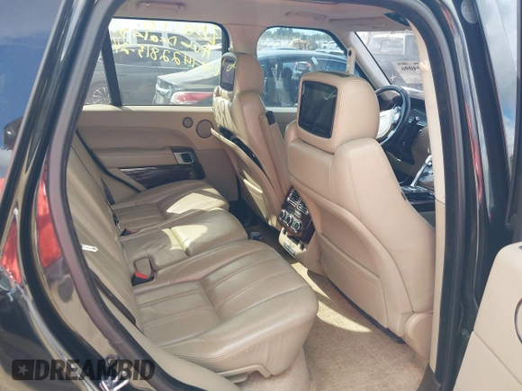 2014 Land Rover Range Rover HSE z VIN SALGS2VFXEA133909, wystawiony jako IAAI lot #40694096 z przebiegiem 90 546 mil mil oraz . Historia ofert i sprzedaży dostępna na DreamBid. Obrazek 8.