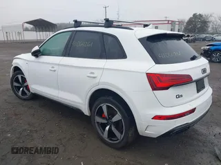 2024 Audi Q5 S line Premium Plus with VIN WA1EAAFY7R2147109, listed as a IAAI auction lot 41064261 with 4,647 mi miles. Bid and sale history available at carsss.com. Image 3.