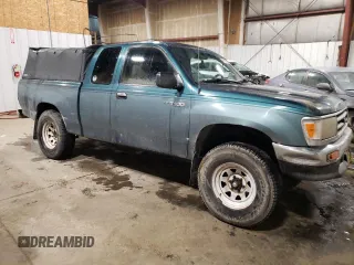 1997 Toyota T100 DX with VIN JT4UN22D1V0037581, listed as a Copart auction lot 87900225 with 276,033 mi miles and Non Repairable. Bid and sale history available at DreamBid. Image 4.