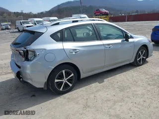 2022 Subaru Impreza Premium with VIN 4S3GTAV6XN3704964, listed as a IAAI auction lot 41779191 with 34,130 mi miles. Bid and sale history available at carsss.com. Image 4.