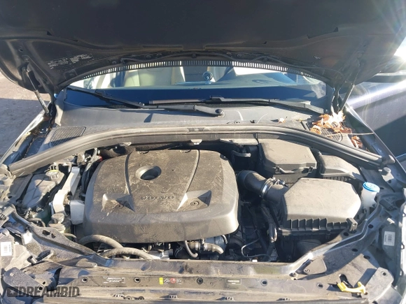 2016 Volvo XC60 T5 Drive-E Premier with VIN YV440MDK3G2915618, listed as a IAAI auction lot 41112381 with 75,720 mi miles. Bid and sale history available at carsss.com. Image 10.