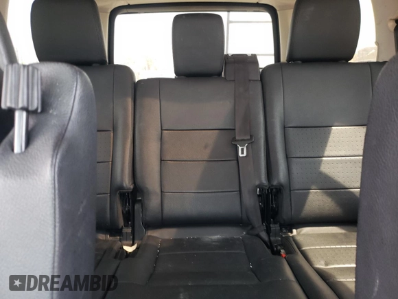 2008 Land Rover LR3 SE with VIN SALAE25438A443464, listed as a Copart auction lot 60482074 with 174,425 mi miles and Salvage Title. Bid and sale history available at carsss.com. Image 10.