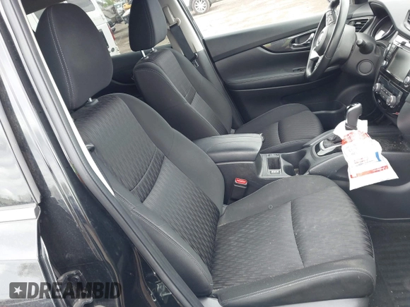 2020 Nissan Rogue SV z VIN KNMAT2MT0LP514535, wystawiony jako IAAI lot #42259711 z przebiegiem 63 339 mil mil oraz . Historia ofert i sprzedaży dostępna na DreamBid. Obrazek 5.