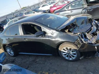 2021 Toyota Corolla LE with VIN JTDVPMAE2MJ123219, listed as a IAAI auction lot 41757158 with 41,695 mi miles. Bid and sale history available at carsss.com. Image 13.
