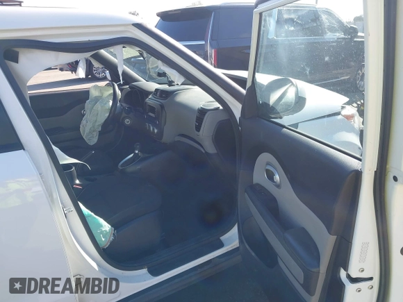 2015 Kia Soul with VIN KNDJN2A29F7142929, listed as a IAAI auction lot 41901611 with Not Provided miles and . Bid and sale history available at DreamBid. Image 5.