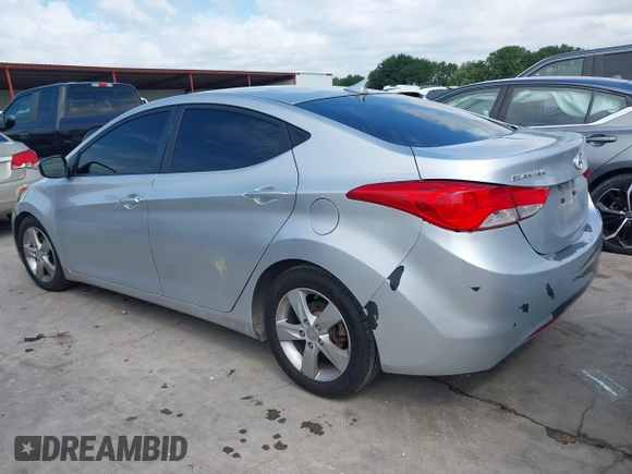 2013 Hyundai Elantra GLS z VIN 5NPDH4AEXDH232965, wystawiony jako IAAI lot #42367984 z przebiegiem 158 126 mil mil oraz . Historia ofert i sprzedaży dostępna na DreamBid. Obrazek 3.